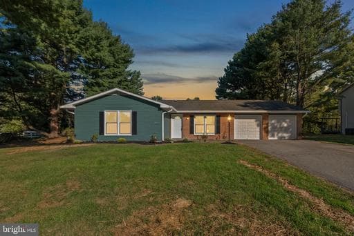 4651 Pinto Ct, Ellicott City, MD 21043-6416, United States