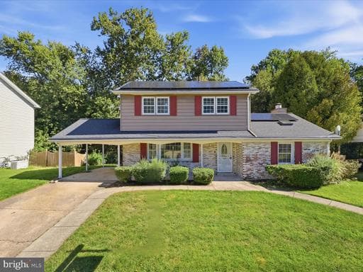 5237 Kenstan Dr, Temple Hills, MD 20748-5424, United States