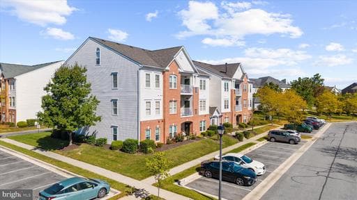 5174 Brightleaf Ct, Rosedale, MD 21237-4949, United States