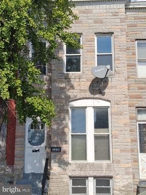 2863 Woodbrook Ave, Baltimore, MD 21217-1942, United States
