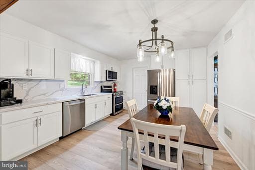 3813 Spring Meadow Ct, Ellicott City, MD 21042-5136, United States
