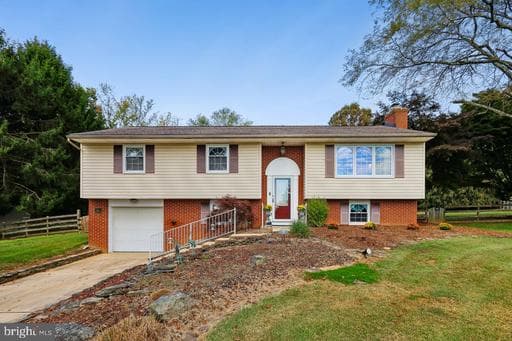 2102 Arabian Ct, Fallston, MD 21047-1523, United States