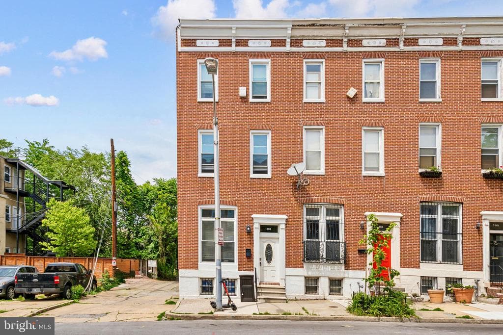 202 E LAFAYETTE AVE,BALTIMORE,MD,21202,BALTIMORE CITY - 439900