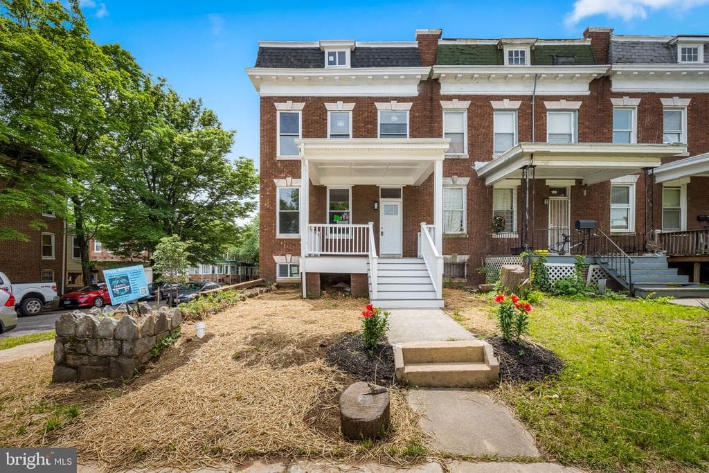 815 E 33RD ST,BALTIMORE,MD,21218,BALTIMORE CITY - 415000