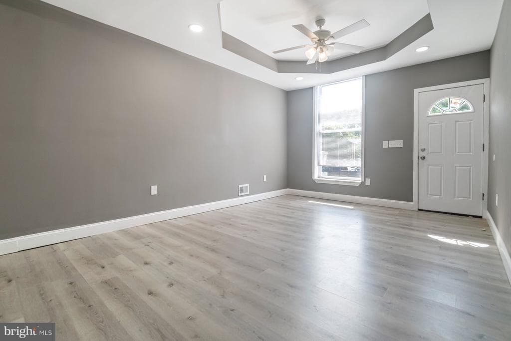 1955 N COLLINGTON AVE,BALTIMORE,MD,21213,BALTIMORE CITY - 119900