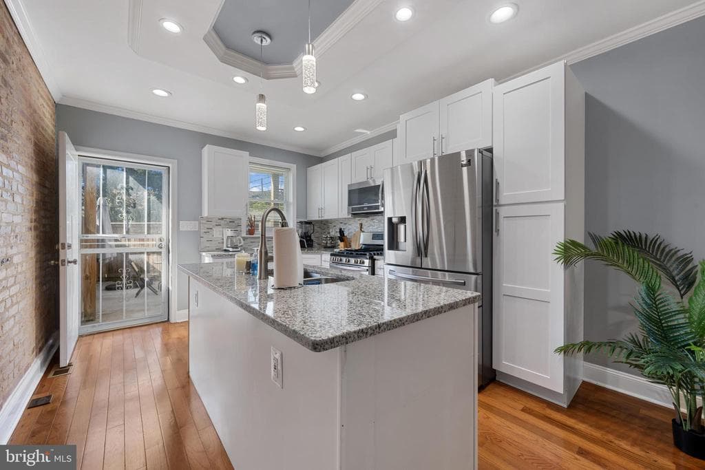 MD,BALTIMORE CITY - 230000