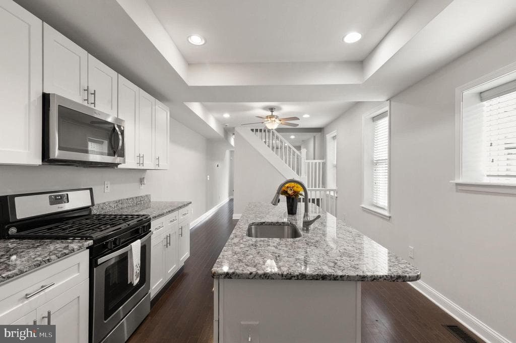 3200 E Fairmount Ave, Baltimore, MD 21224-1435, United States - 299990