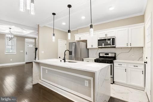 2233 HOMEWOOD AVE, BALTIMORE, MD, 21218
