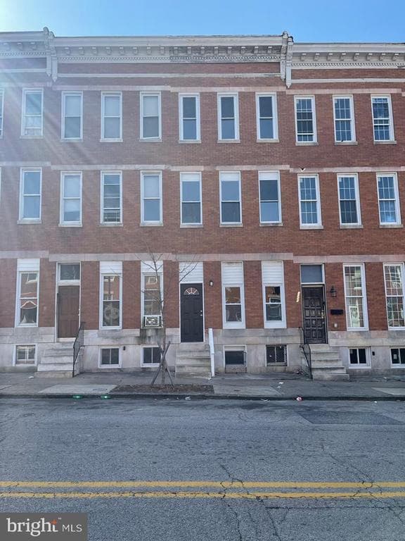 2617 E Preston St, Baltimore, MD 21213-3767, United States - 375000