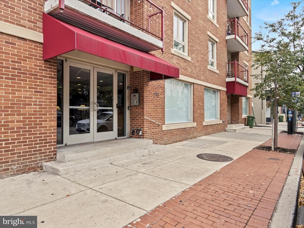 911 CHARLES ST S #409,BALTIMORE,MD,21230,BALTIMORE CITY - 195000