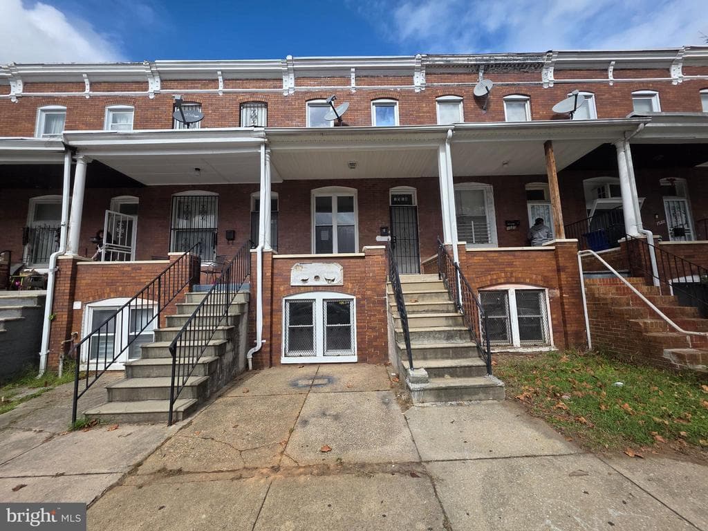 1518 E 28TH ST,BALTIMORE,MD,21218,BALTIMORE CITY - 99900