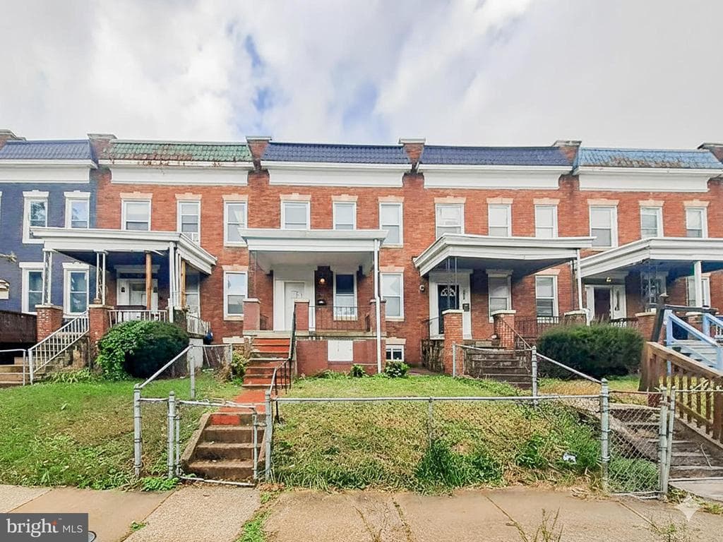 304 LYNDHURST ST,BALTIMORE,MD,21229,BALTIMORE CITY - 132500