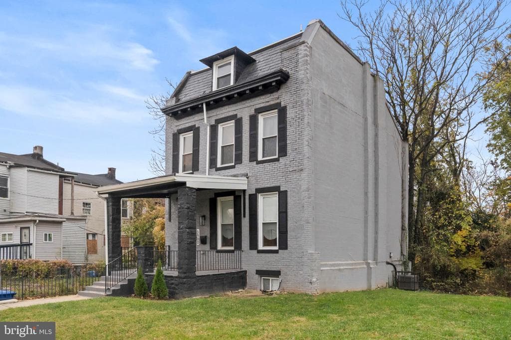 3900 COTTAGE AVE,BALTIMORE,MD,21215,BALTIMORE CITY - 374900