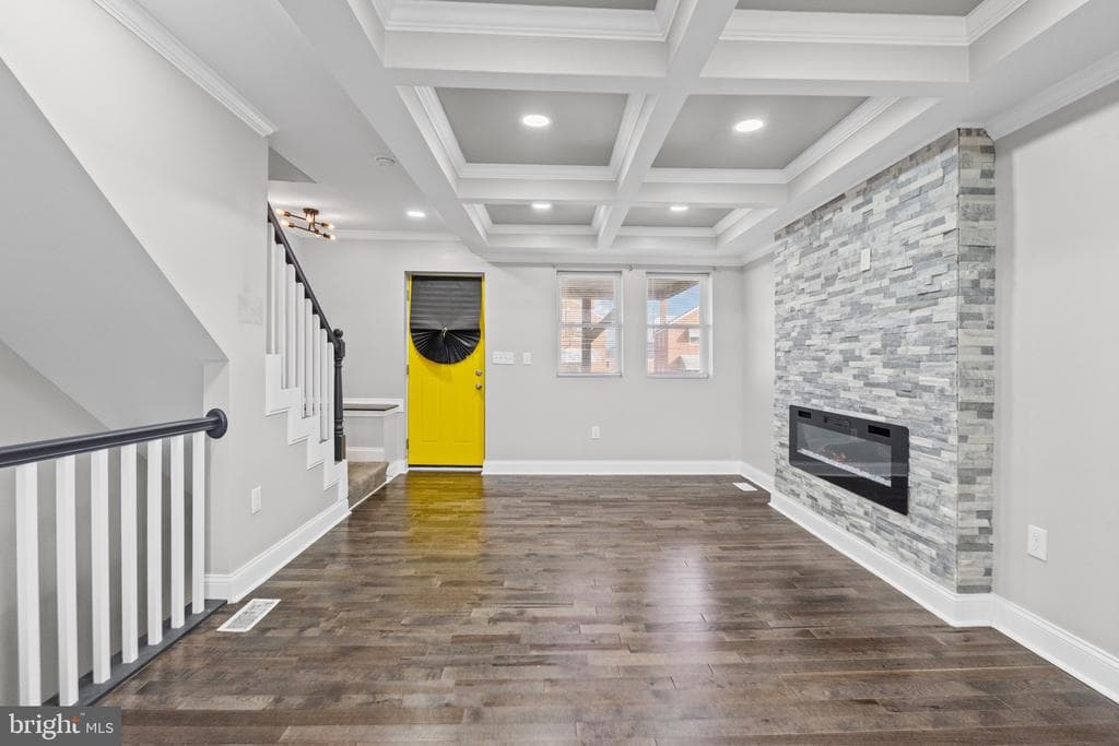 4139 MOUNTWOOD RD,BALTIMORE,MD,21229,BALTIMORE CITY - 215000