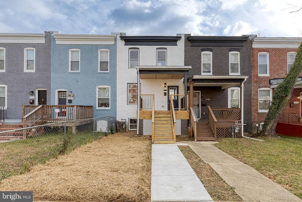 3721 MANCHESTER AVE,BALTIMORE,MD,21215,BALTIMORE CITY - 269900