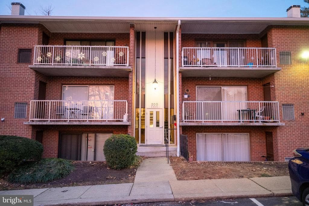 200 ERIN WAY #204,REISTERSTOWN,MD,21136,BALTIMORE - 189900