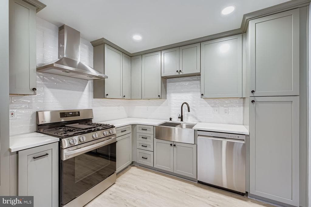 MD,BALTIMORE - 229000