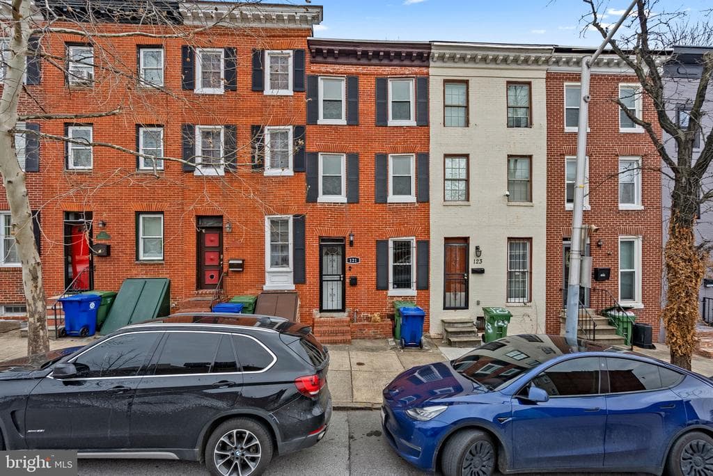 121 PARKIN ST,BALTIMORE,MD,21201,BALTIMORE CITY - 209900