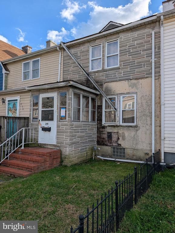 241 COLGATE AVE,BALTIMORE,MD,21222,BALTIMORE - 110000