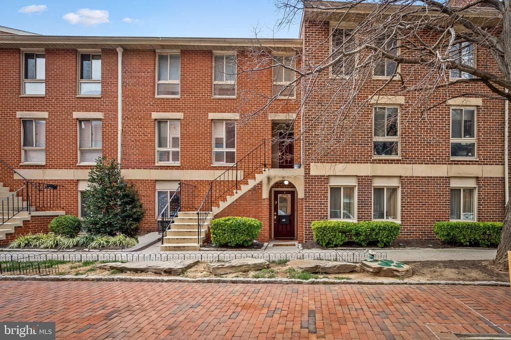 526 S CHARLES ST #R79,BALTIMORE,MD,21201,BALTIMORE CITY - 225000