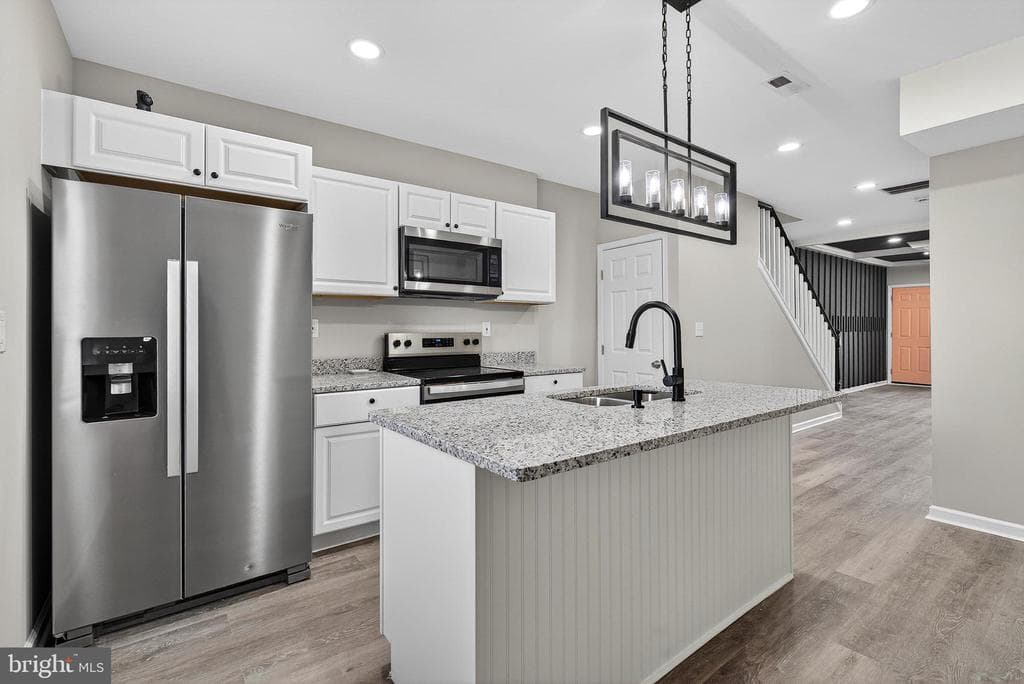 2004 ROBB ST,BALTIMORE,MD,21218,BALTIMORE CITY - 185000