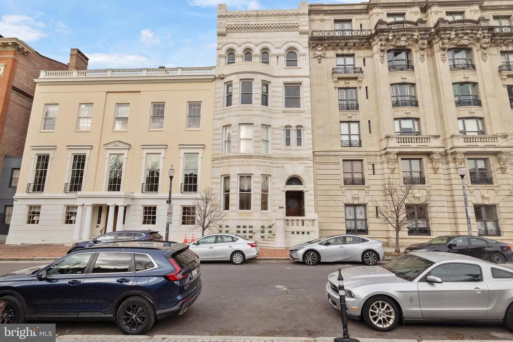 6 W MOUNT VERNON PL #B1,BALTIMORE,MD,21201,BALTIMORE CITY - 200000