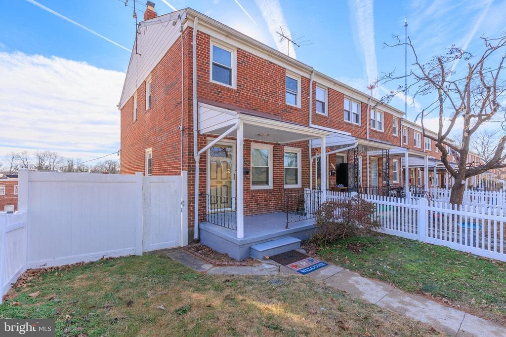 1449 ROLAND HEIGHTS AVE,BALTIMORE,MD,21211,BALTIMORE CITY - 295000