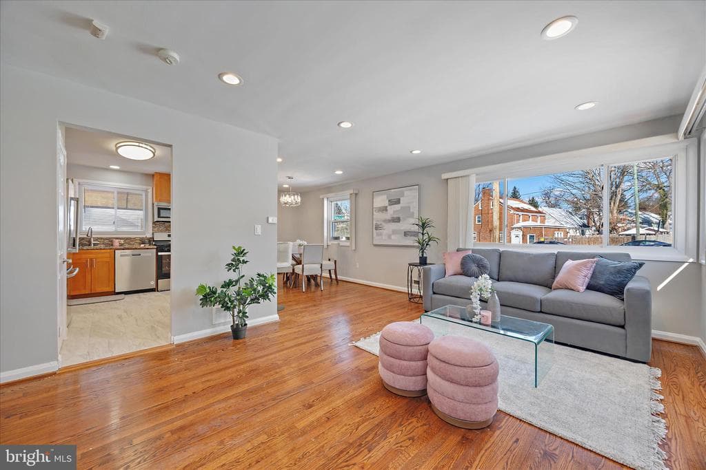 6513 LIBERTY RD,BALTIMORE,MD,21207,BALTIMORE - 359500