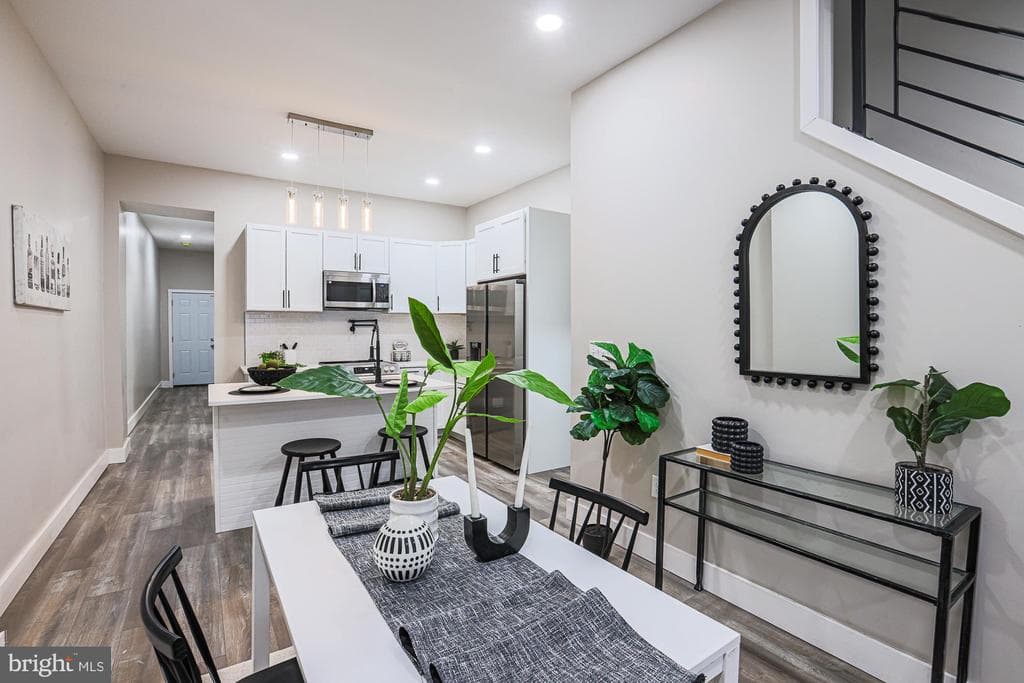 MD,BALTIMORE CITY - 219900