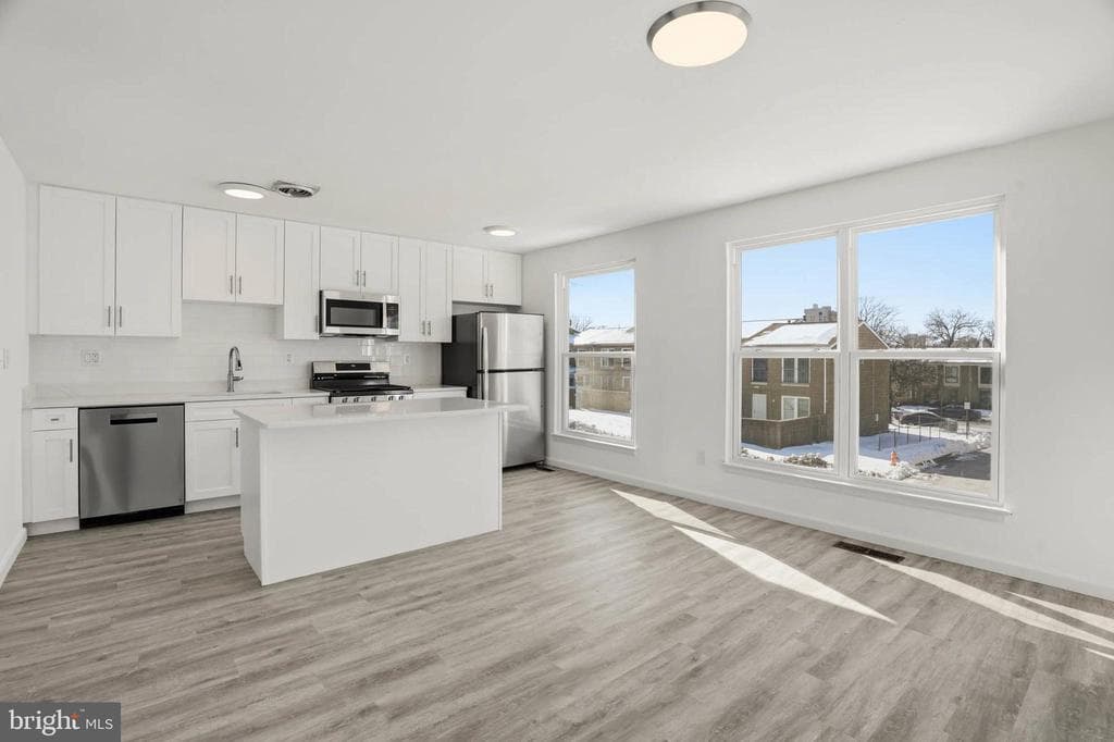 MD,BALTIMORE CITY - 165000