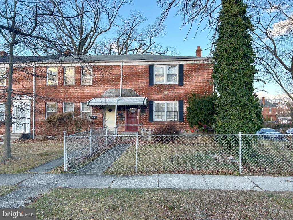 MD,BALTIMORE CITY - 180000