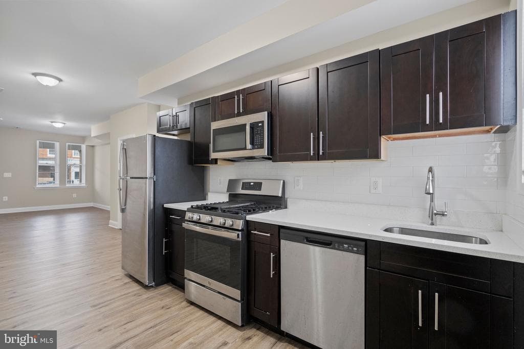 2712 ASHLAND AVE,BALTIMORE,MD,21205,BALTIMORE CITY - 175000