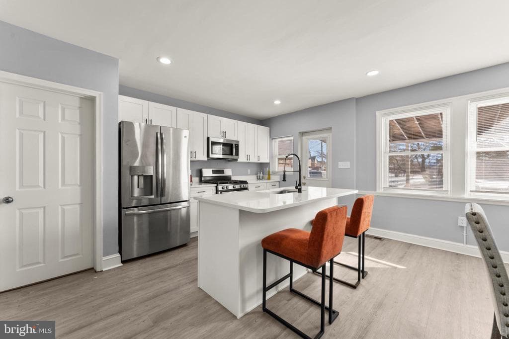 4527 Northwood Dr, Baltimore, MD 21239-3940, United States - 275000