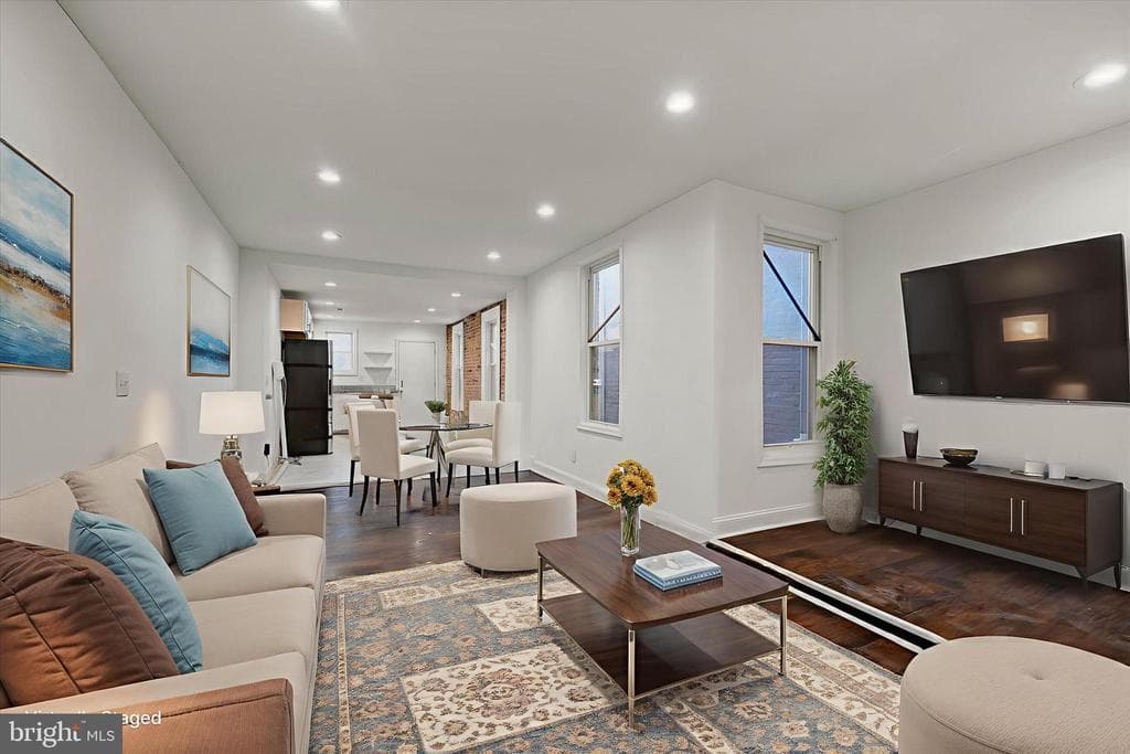 MD,BALTIMORE CITY - 249900