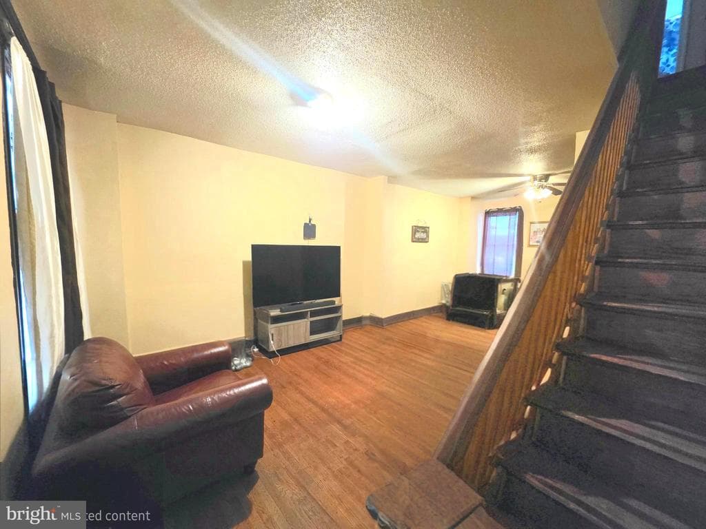 2730 E Chase St, Baltimore, MD 21213-3805, United States - 90000