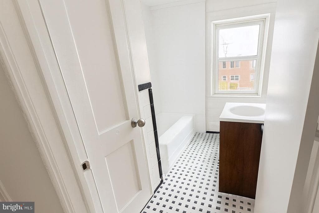 3733 RAVENWOOD AVE,BALTIMORE,MD,21213,BALTIMORE CITY - 144900