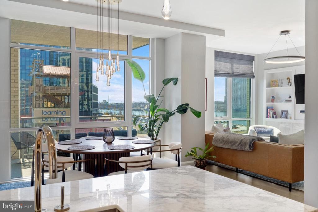 MD,BALTIMORE CITY - 815000