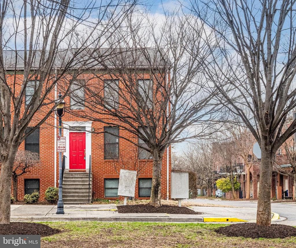 1901 LINDEN AVE,BALTIMORE,MD,21217,BALTIMORE CITY - 275000
