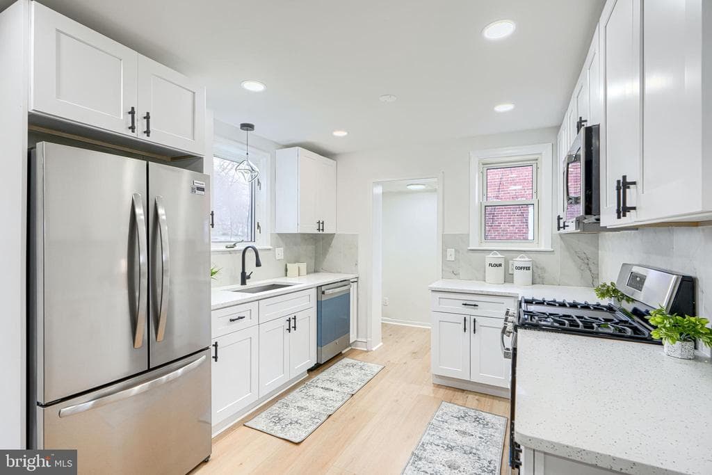 MD,BALTIMORE - 419900