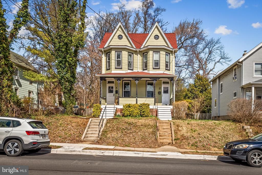 304 W Cold Spring Ln, Baltimore, MD 21210-2804, United States - 315000