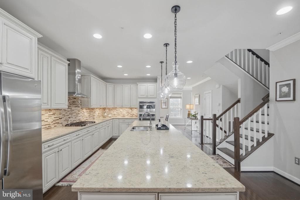 MD,BALTIMORE - 575000