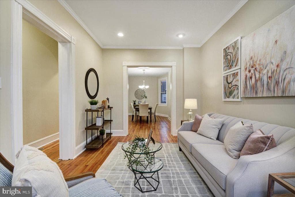 6 S Highland Ave, Baltimore, MD 21224-2325, United States - 295000