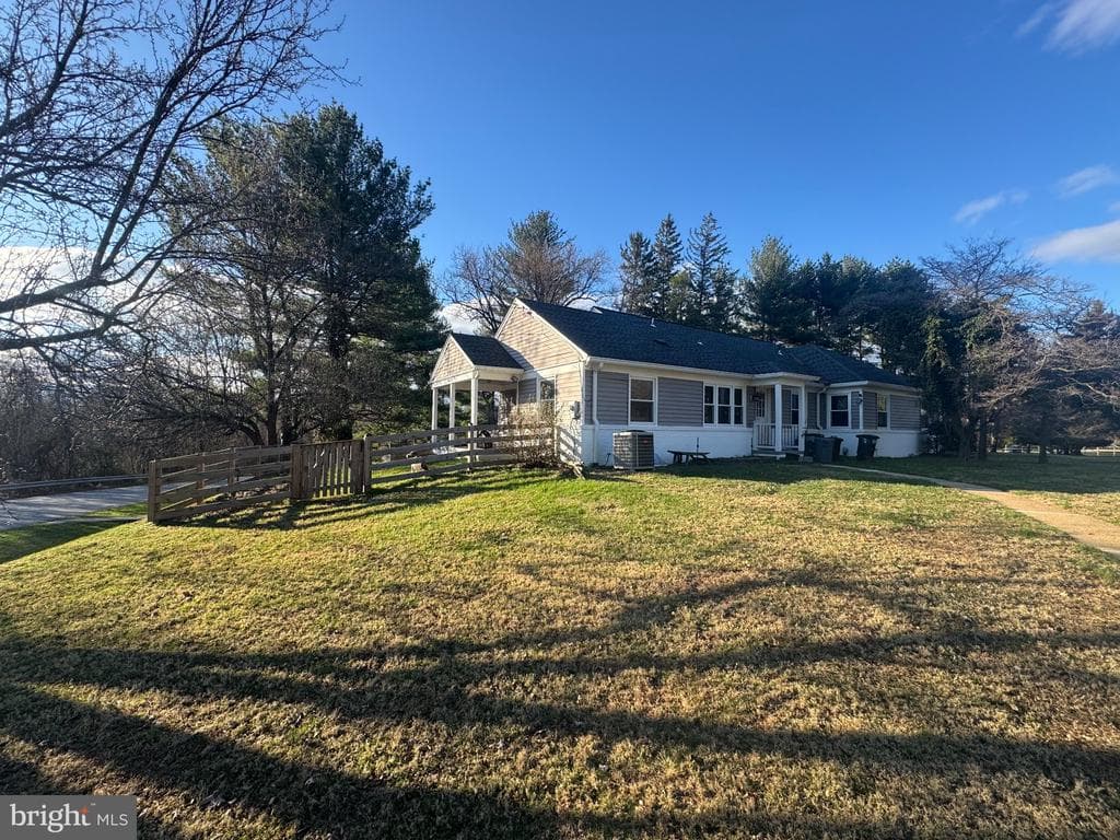 9019 Purdy Ln, Pikesville, MD 21208-1024, United States - 475000