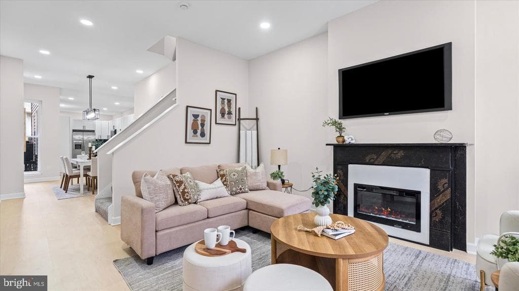 MD,BALTIMORE CITY - 310000