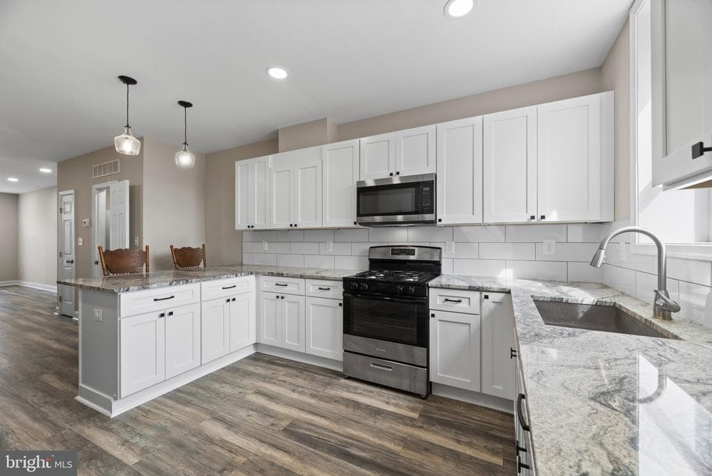 29 N CLINTON ST,BALTIMORE,MD,21224,BALTIMORE CITY - 259900