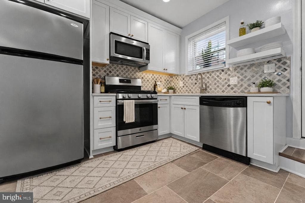 224 N PORT ST,BALTIMORE,MD,21224,BALTIMORE CITY - 175000