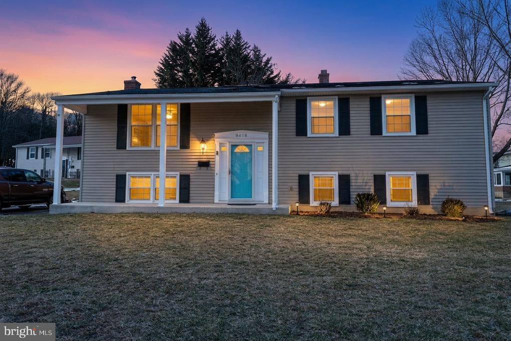 8618 Valleyfield Rd, Lutherville Timonium, MD 21093-3930, United States - 614900