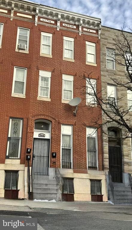 MD,BALTIMORE CITY - 249900