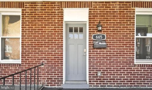 665 DUMBARTON AVE, BALTIMORE, MD, 21218