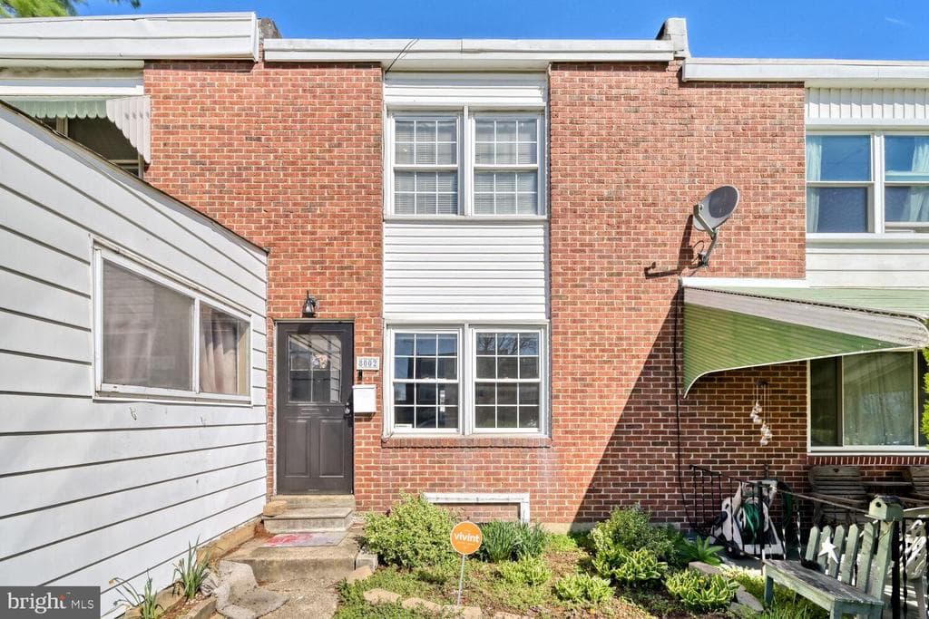 MD,BALTIMORE - 210000